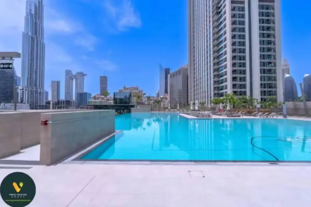 Downtown Views II - Vogue One Bedroom Apartment With Balcony, Opposite Dubai Mall Skybridge